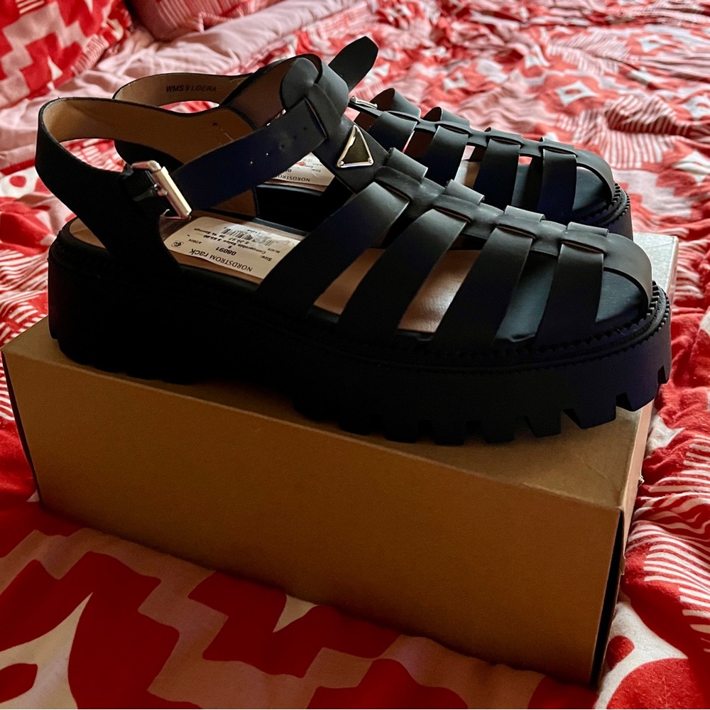 DV by Dolce Vita Chunky Platform Sandals